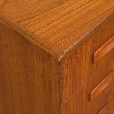 Danish chest of drawers in teak in Kai Winding style