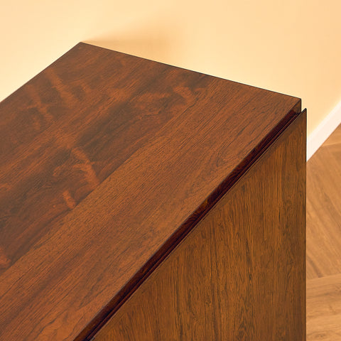 Danskt sideboard i Santos-rosenträ av Omann Jun A/S