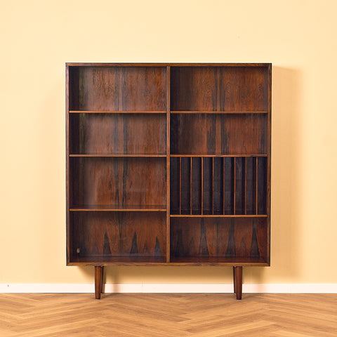 Danish bookshelf in Santos rosewood, model nr.6 by Omann Jun
