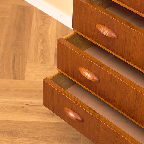 Danish chest of drawers in teak