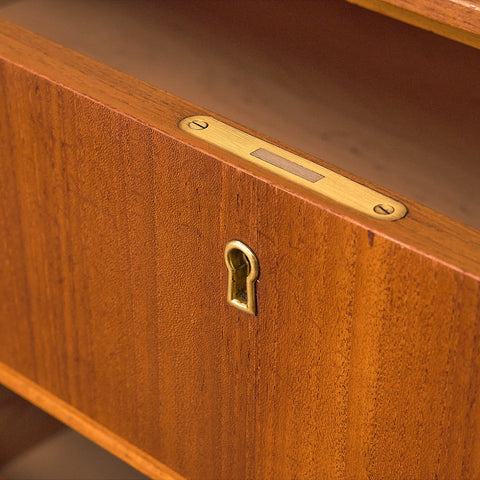 Danish chest of drawers in teak