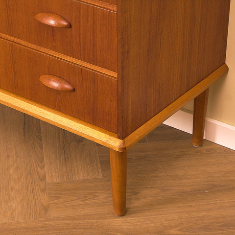 Danish chest of drawers in teak