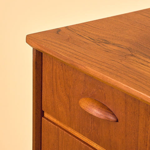 Danish chest of drawers in teak