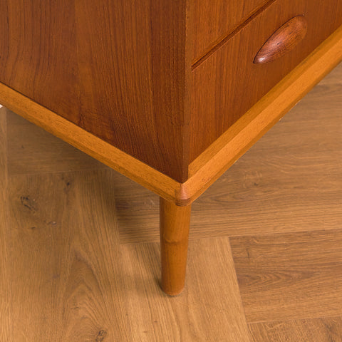 Danish chest of drawers in teak