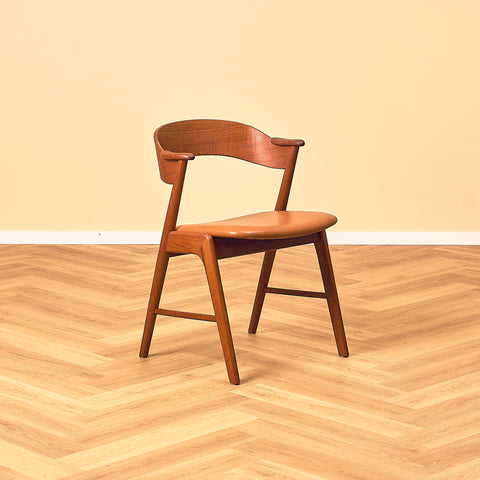 Danish dining chairs in teak, model 32 by Kai Kristiansen for Korup Stolefabrik