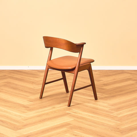 Danish dining chairs in teak, model 32 by Kai Kristiansen for Korup Stolefabrik