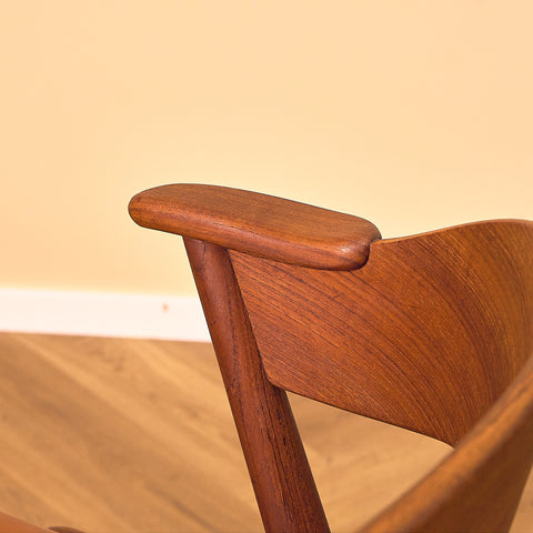 Danish dining chairs in teak, model 32 by Kai Kristiansen for Korup Stolefabrik