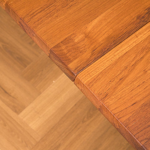 Danish oval dining table in solid teak