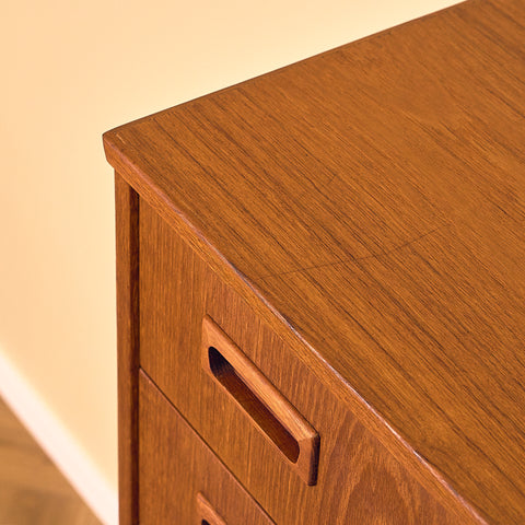 Danish chest of drawers in teak