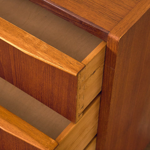 Danish chest of drawers in teak