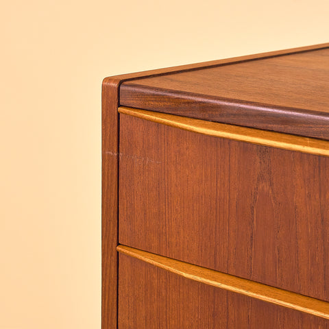 Danish chest of drawers in teak