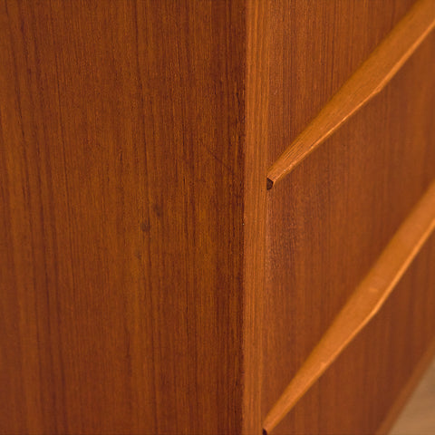 Danish chest of drawers in teak