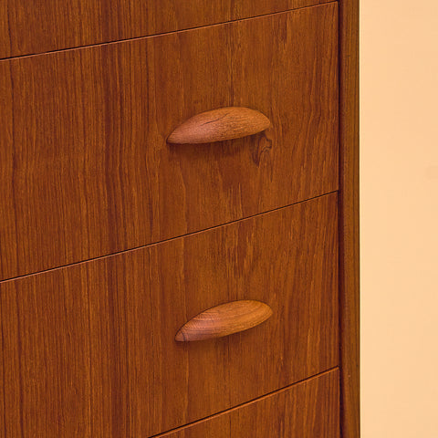 Danish chest of drawers in teak