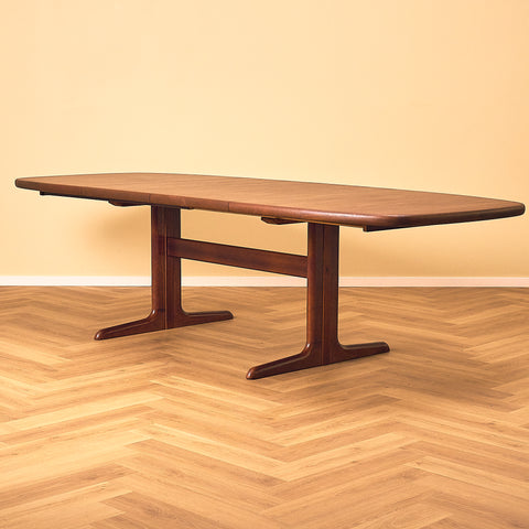 Skovby Extendable Dining Table in Mahogany