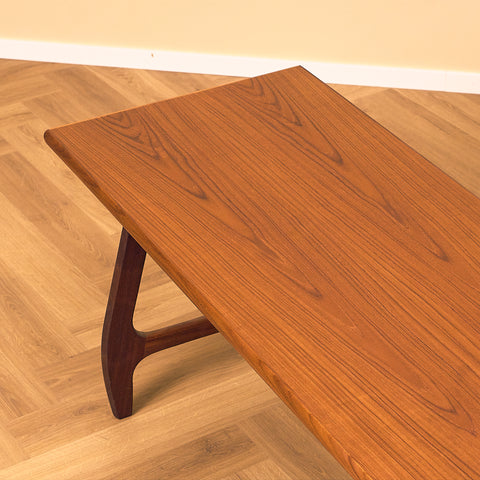 Danish coffee table in teak and walnut