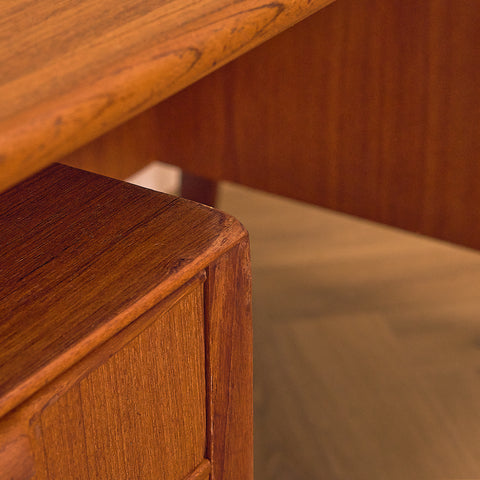 Danish writing desk model '75' by Gunni Omann for Omann Jun A/S