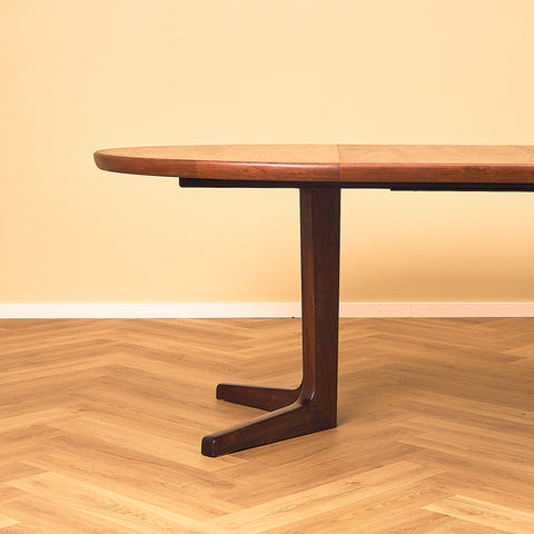 Round Dining Table by Skovby in Santos Rosewood
