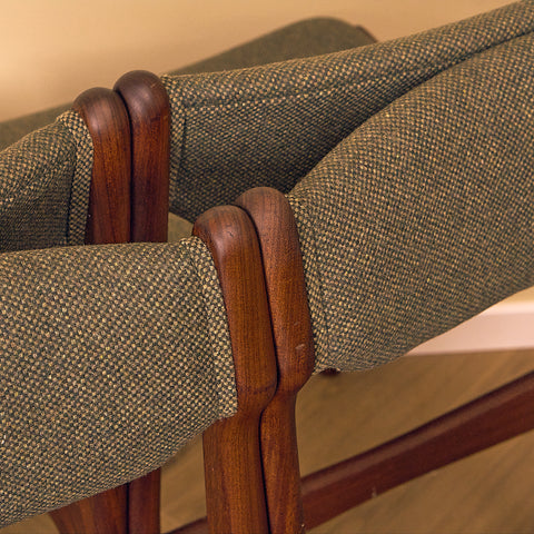 Danish dining chairs in walnut by Erik Buch for Findahls Møbelfabrik