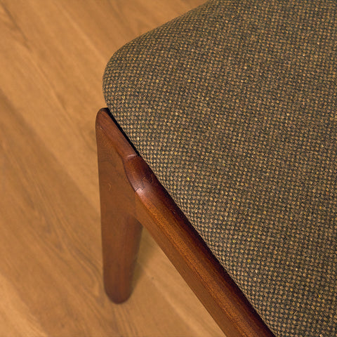 Danish dining chairs in walnut by Erik Buch for Findahls Møbelfabrik