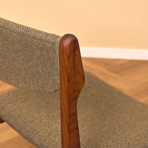 Danish dining chairs in walnut by Erik Buch for Findahls Møbelfabrik
