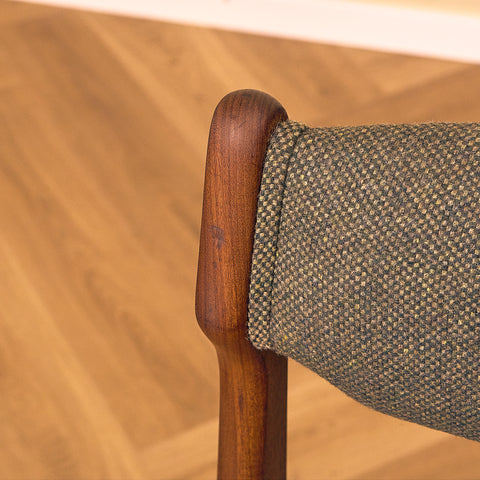 Danish dining chairs in walnut by Erik Buch for Findahls Møbelfabrik
