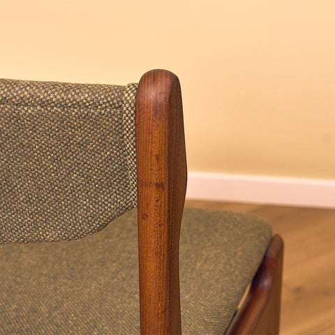 Danish dining chairs in walnut by Erik Buch for Findahls Møbelfabrik