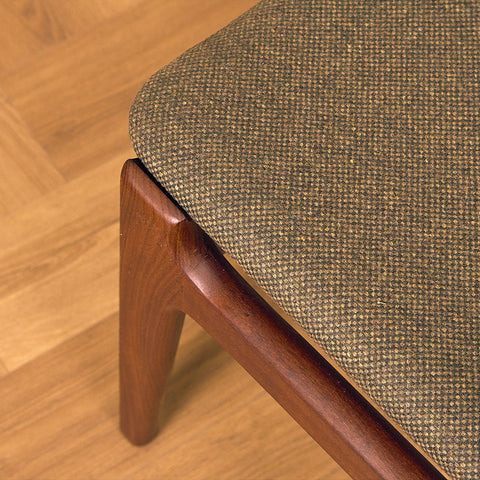 Danish dining chairs in walnut by Erik Buch for Findahls Møbelfabrik