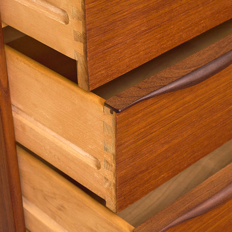 Danish chest of drawers in teak