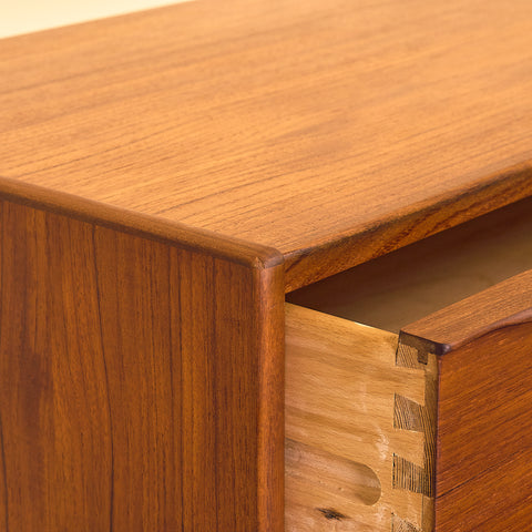 Danish chest of drawers in teak