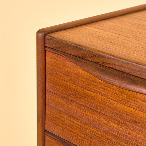 Danish chest of drawers in teak