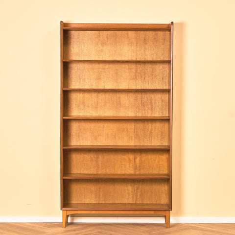 Swedish bookshelf in teak by Johannesborgs Möbelfabrik AB