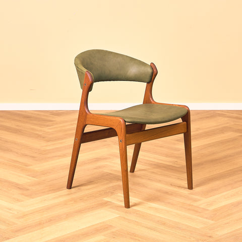 Danish dining chairs in teak