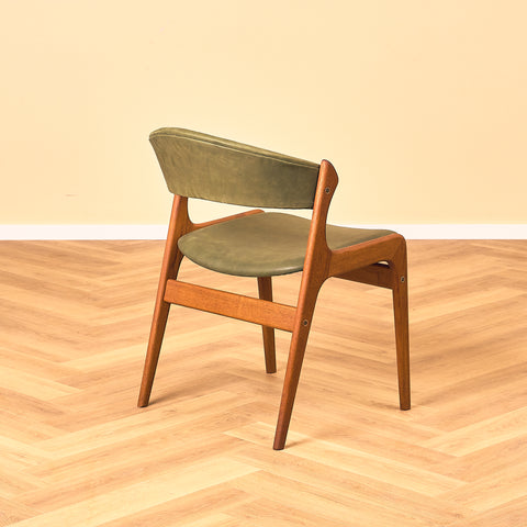Danish dining chairs in teak