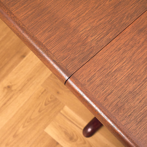 Danish dining table in mahogany by Skovby