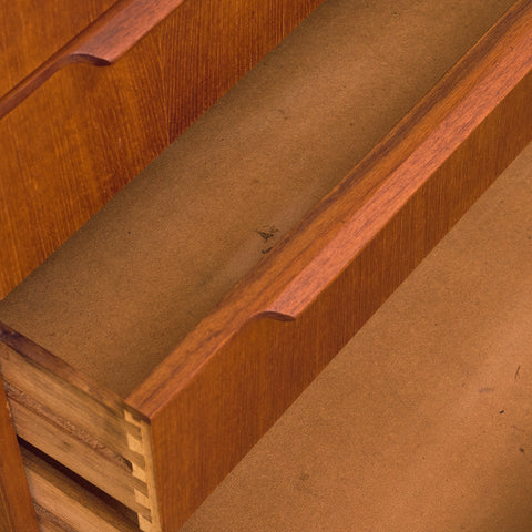 Danish chest of drawers in teak