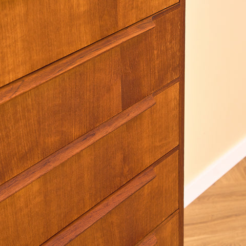 Danish chest of drawers in teak