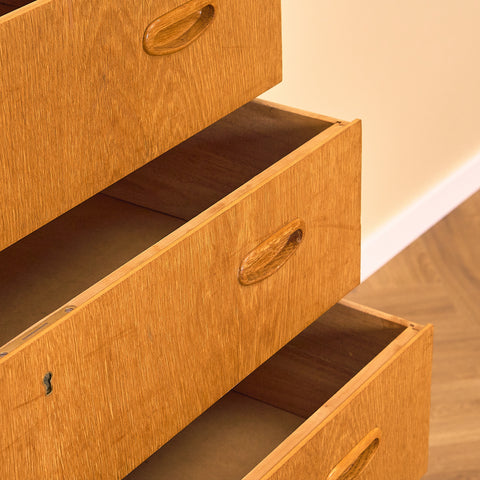 Swedish chest of drawers in oak