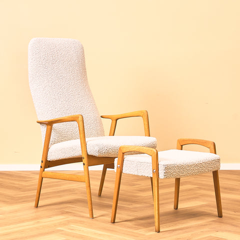 Swedish armchair in solid oak wood by Alf Svensson for Bra Bohag, model "Contour"