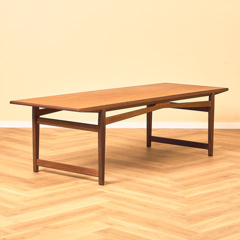 Danish coffee table in teak and walnut