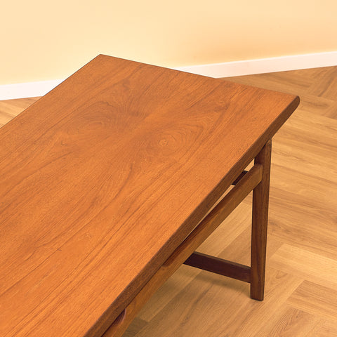 Danish coffee table in teak and walnut