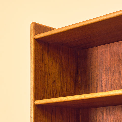 Swedish bookshelf in teak and oak, model 'Abra' by Tabergs Möbler, Smålands