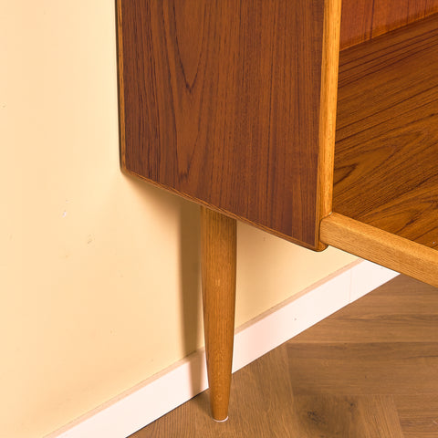 Swedish bookshelf in teak and oak, model 'Abra' by Tabergs Möbler, Smålands