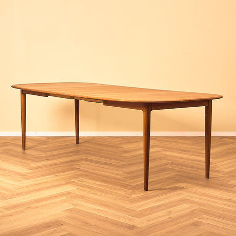 Danish oval dining table in teak by Skovmand & Andersen