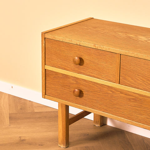 Danish chest of drawers in oak