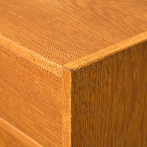 Danish chest of drawers in oak