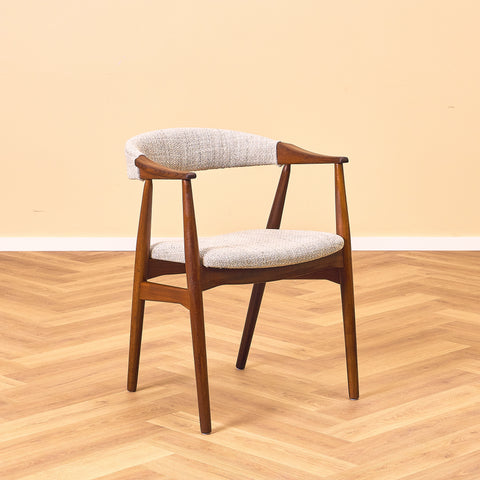 Danish dining armchairs in walnut 'model 213' by Thomas Harlev for Farstrup