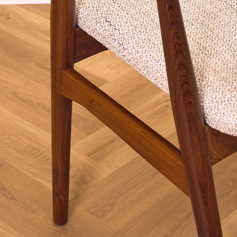 Danish dining armchairs in walnut 'model 213' by Thomas Harlev for Farstrup