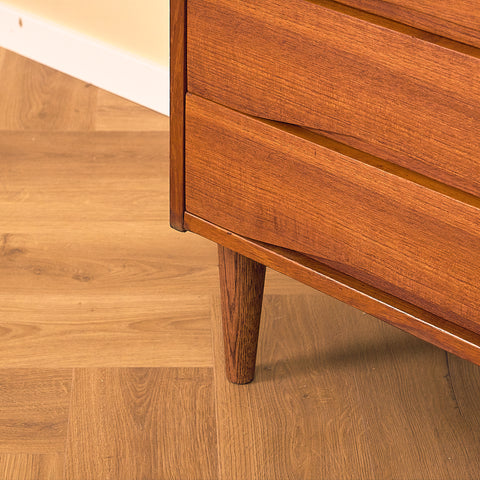 Danish chest of drawers in teak