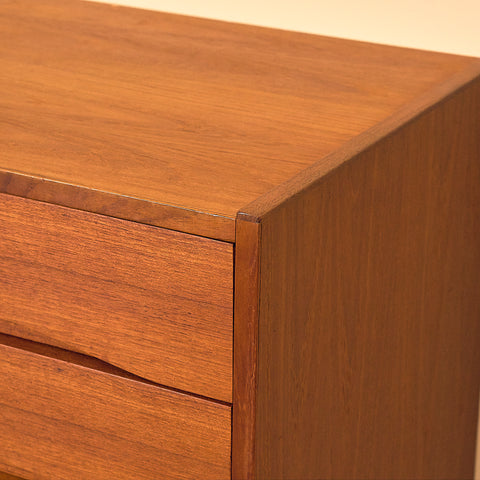 Danish chest of drawers in teak