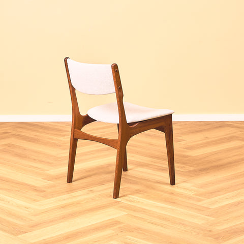 Danish set of 6 dining chairs in solid teak